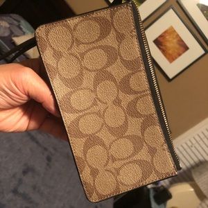 Foldover Wristlet in signature canvas